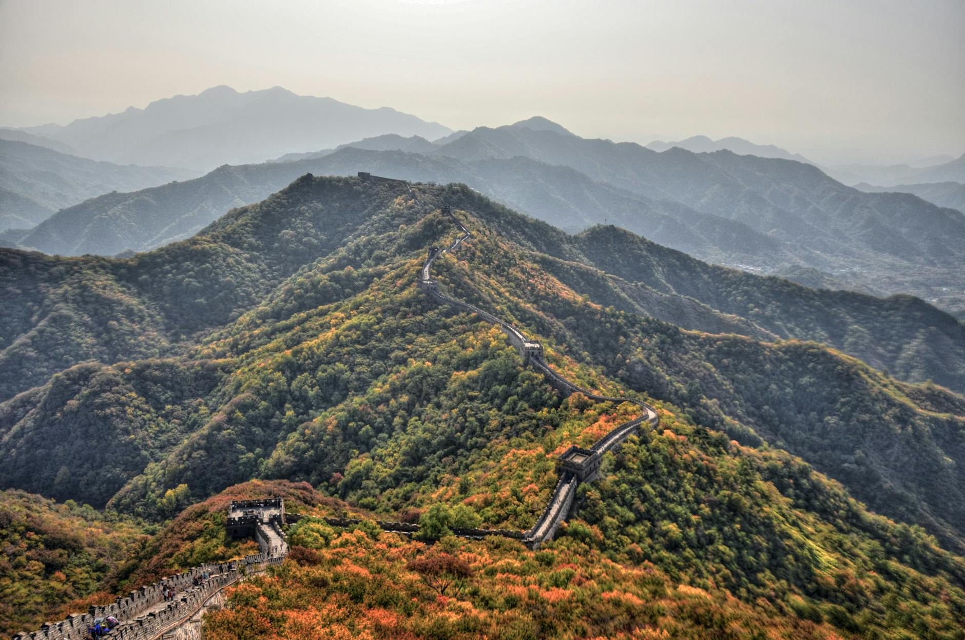Great Wall of China misty mountain landscape Jinshanling section
